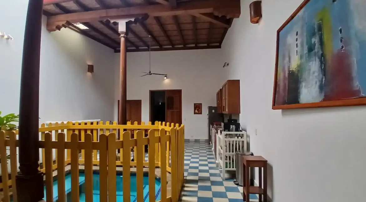 2-bedroom-colonial-home-for-sale-granada-nicaragua (8)