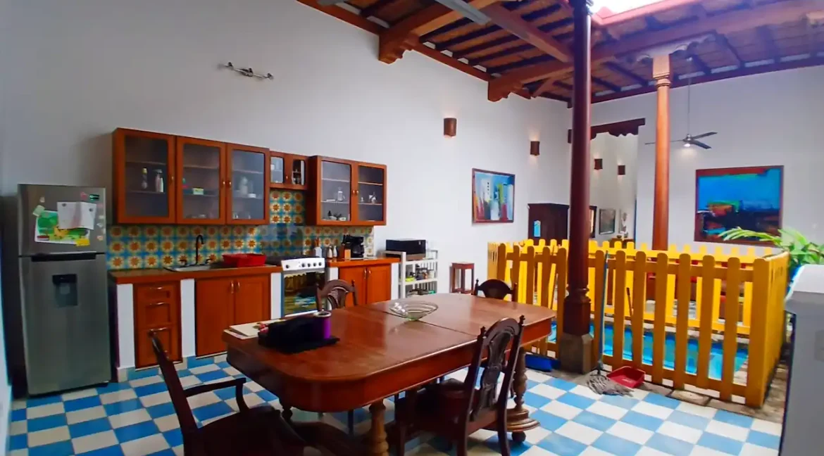 2-bedroom-colonial-home-for-sale-granada-nicaragua2