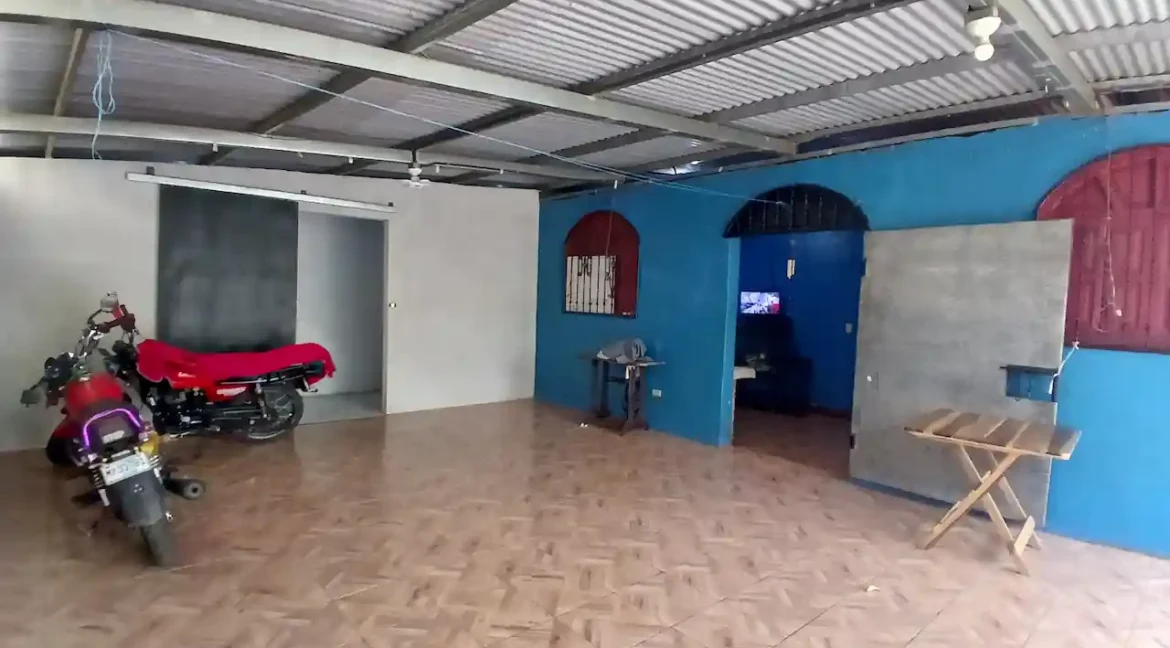 4-bedroom-home-apartment-for-sale-real-estate-nicaragua (19)