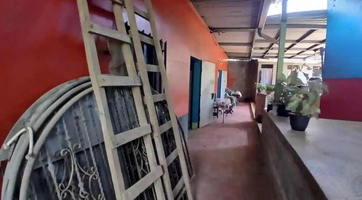 4-bedroom-home-apartment-for-sale-real-estate-nicaragua (20)