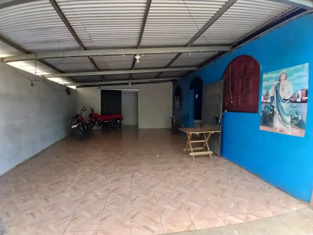 4 Bedroom Home + Apartment