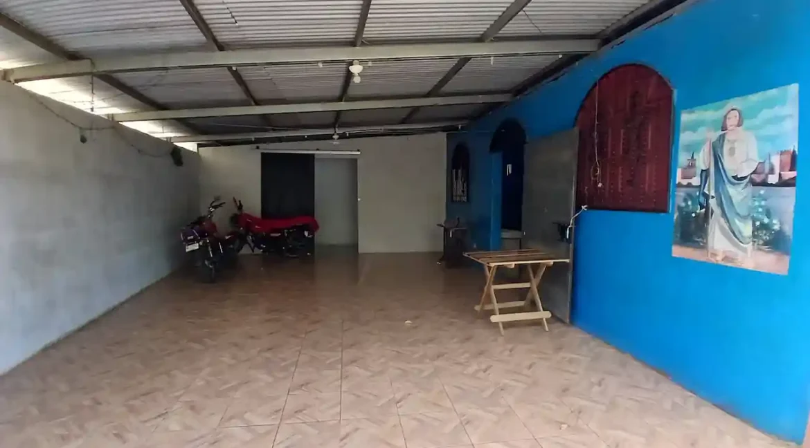4-bedroom-home-apartment-for-sale-real-estate-nicaragua (25)