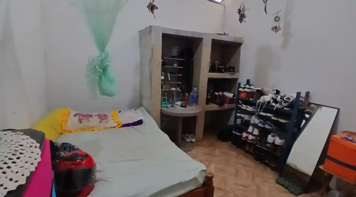 4-bedroom-home-apartment-for-sale-real-estate-nicaragua (28)