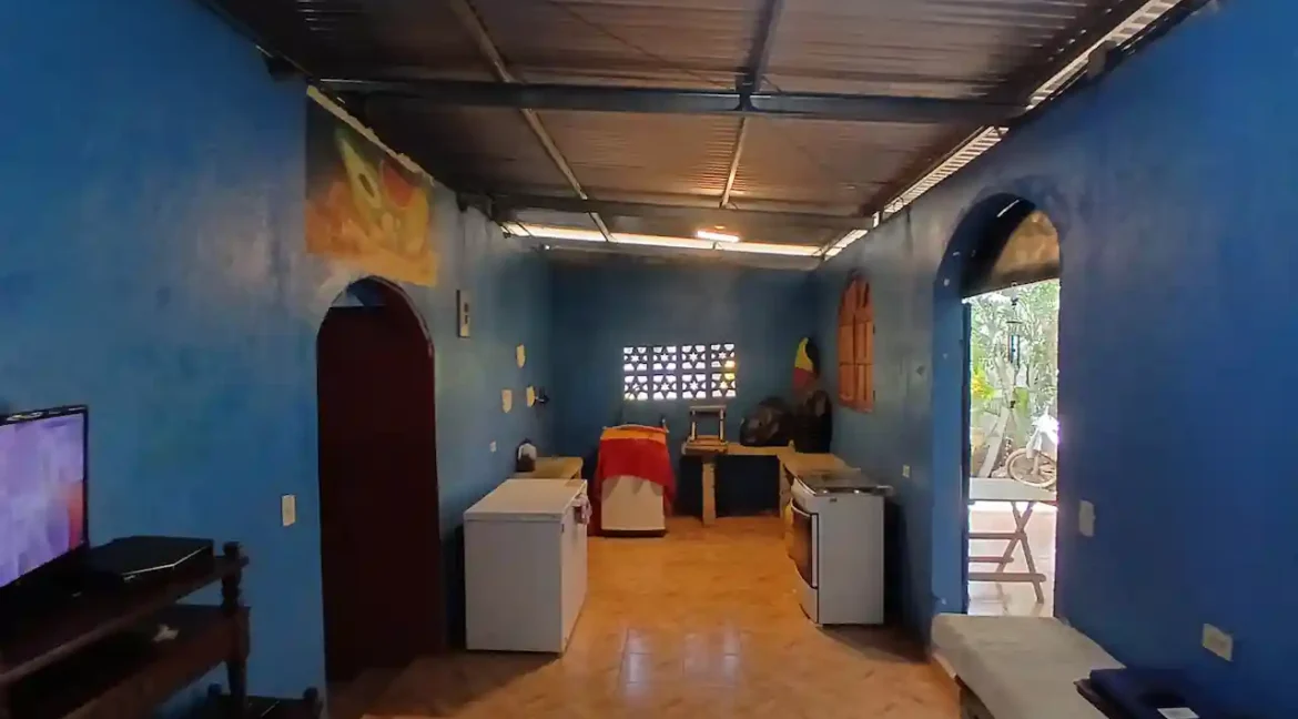 4-bedroom-home-apartment-for-sale-real-estate-nicaragua (29)