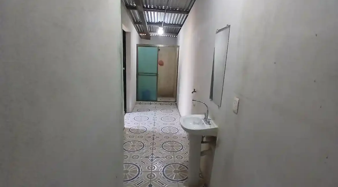 4-bedroom-home-apartment-for-sale-real-estate-nicaragua (34)