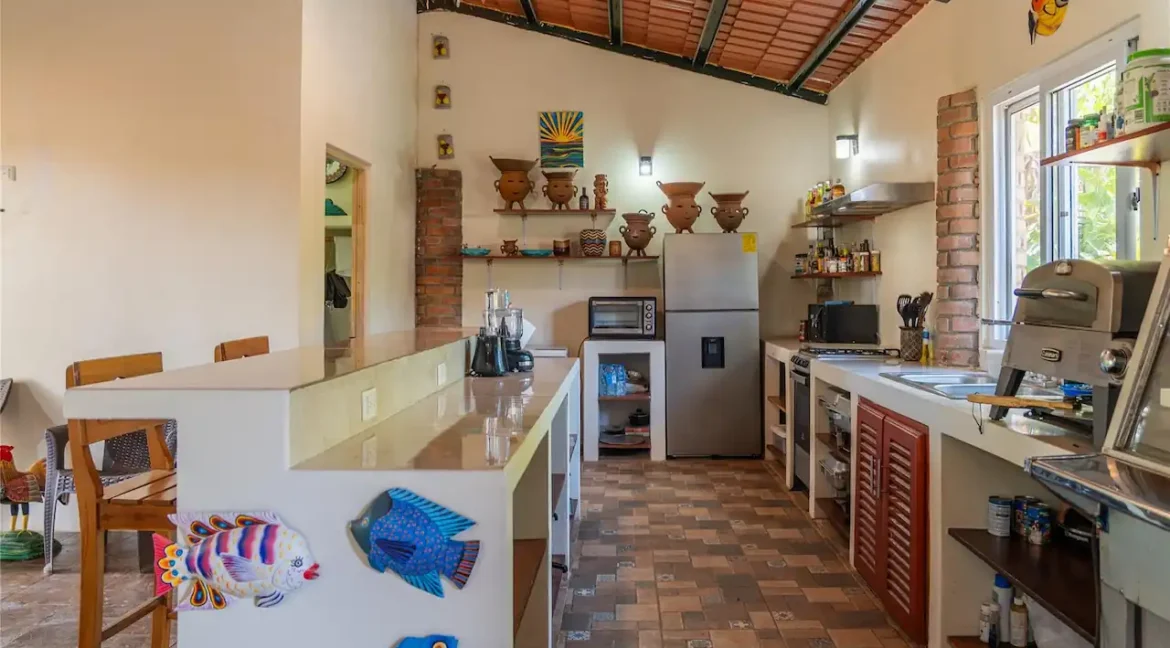 2-homes-for-sale-catarina (16)