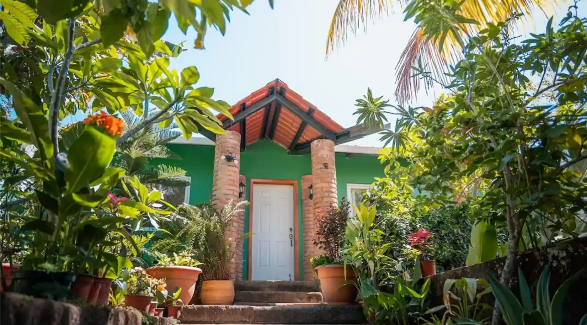 2-homes-for-sale-catarina (2)