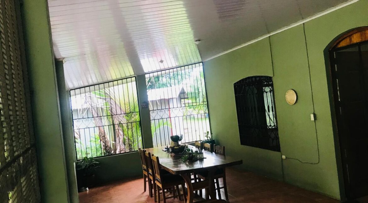26. porch 12