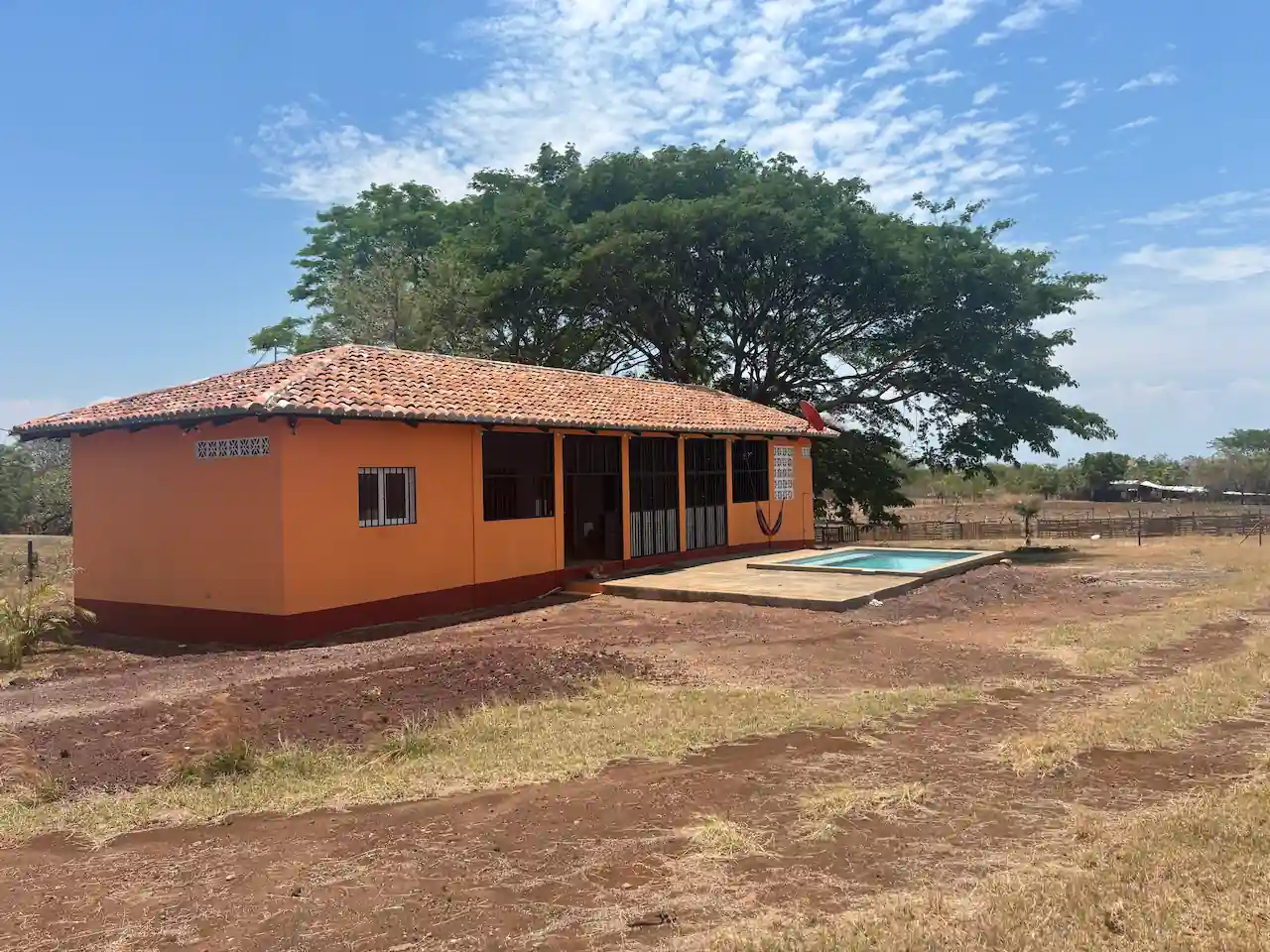 BRAND-NEW Country House
