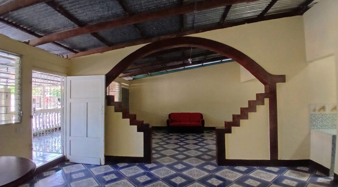 large-home-for-sale-granada-nicaragua (1)