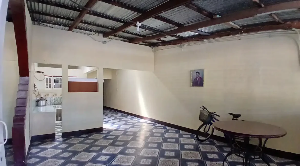 large-home-for-sale-granada-nicaragua (11)