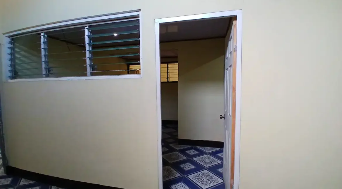 large-home-for-sale-granada-nicaragua (24)