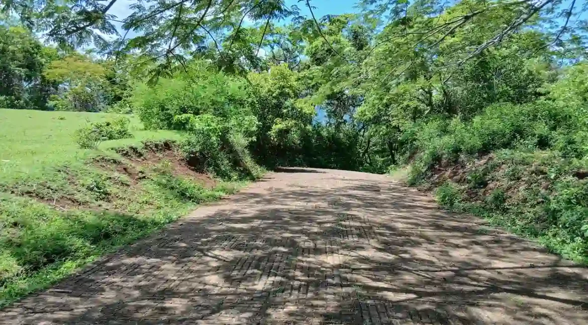 lot-for-sale-vista-lagos-comarca-laguna-de-apoyo-granada (2)