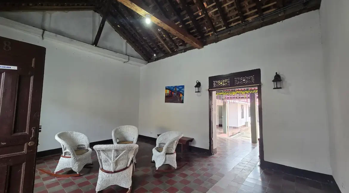 renovated-colonial-home-granada-nicaragua-for-sale-real-estate (19)