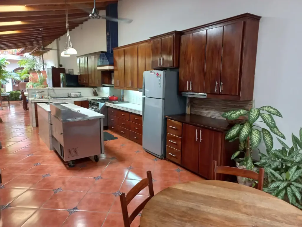 Stunning Colonial Home with a Dream Chef’s Kitchen in Granada