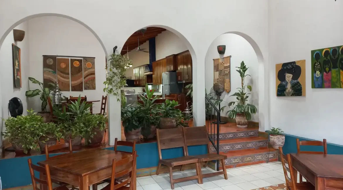 stunning-colonial-home-for-sale-granada-nicaragua (6)