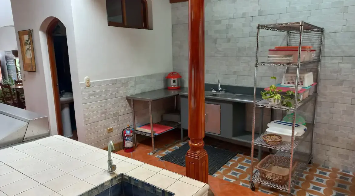 stunning-colonial-home-for-sale-granada-nicaragua (8)